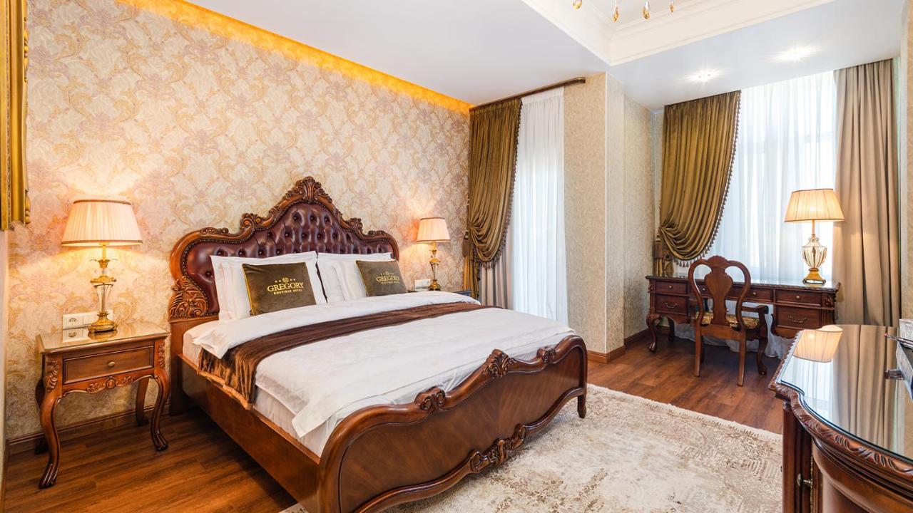 Gregory Boutique Hotel Кишинев Екстериор снимка A bedroom in the hotel