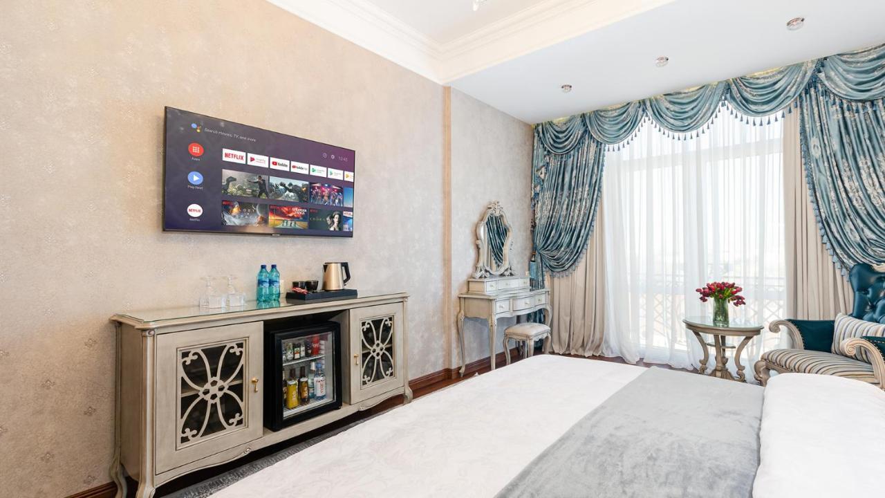 Gregory Boutique Hotel Кишинев Екстериор снимка A 4K UHD TV