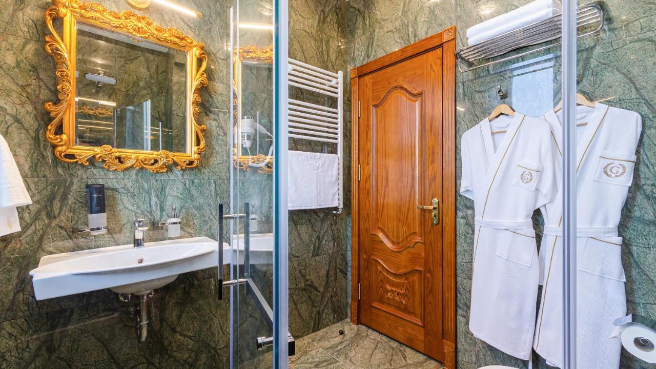 Gregory Boutique Hotel Кишинев Екстериор снимка Bathroom